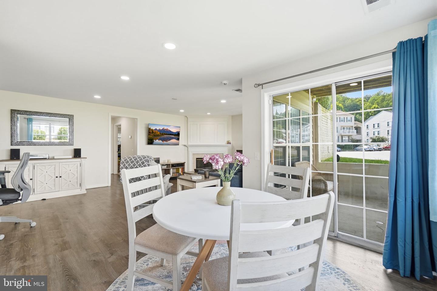 8248 Catbird Cir #101 Property Photo 14