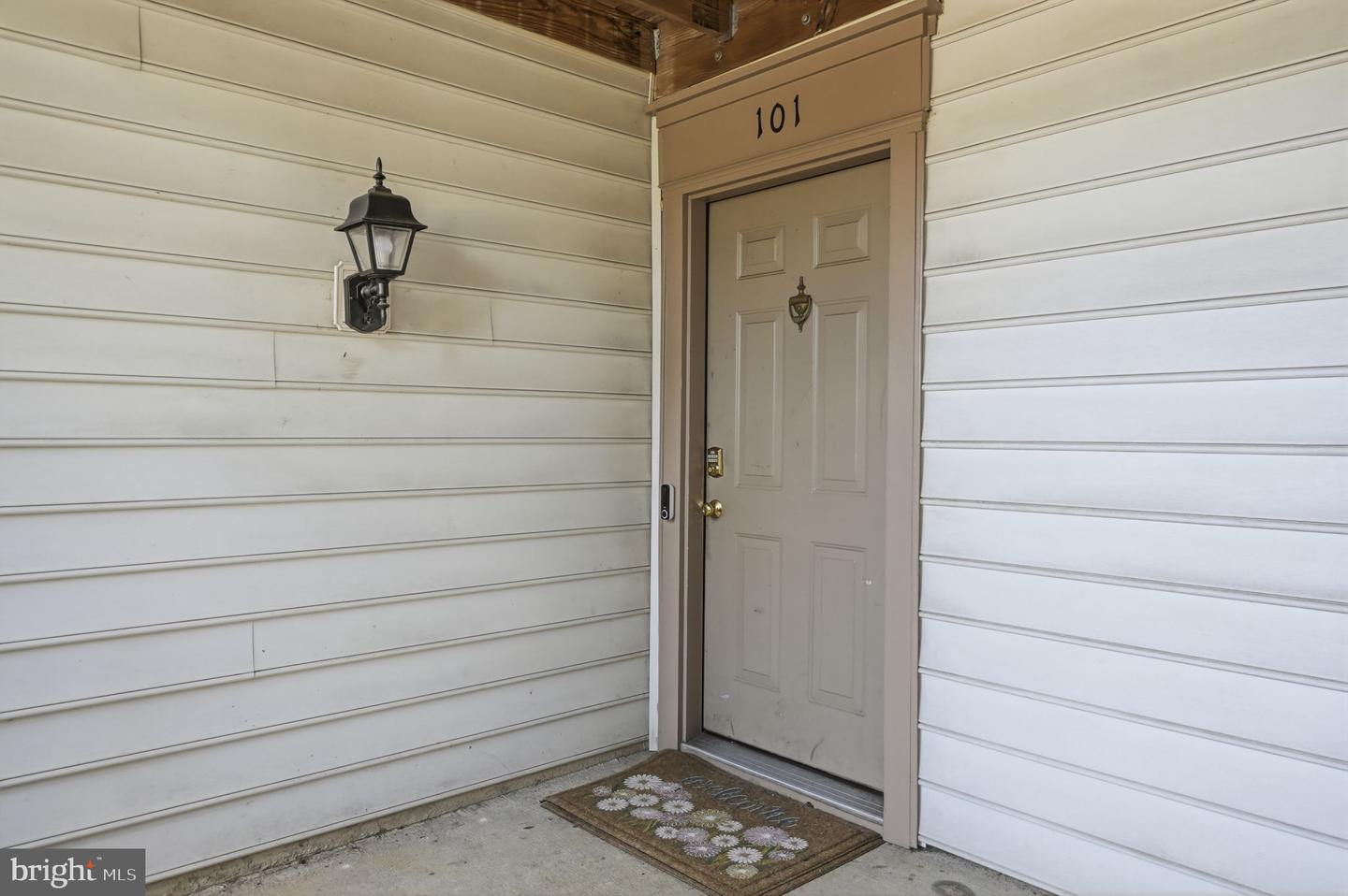 8248 Catbird Cir #101 Property Photo 33