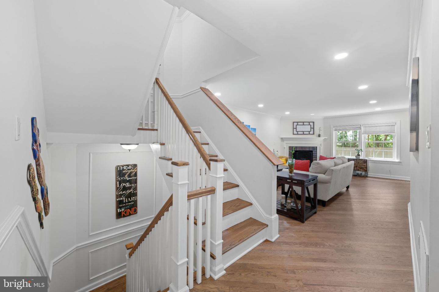 6367 Brampton Ct Property Photo 7