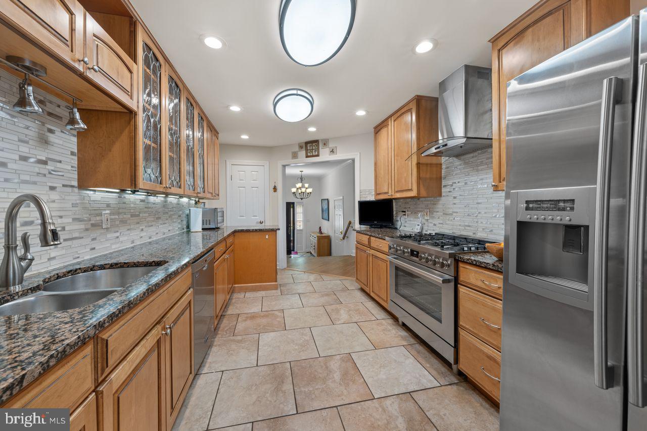 6367 Brampton Ct Property Photo 10