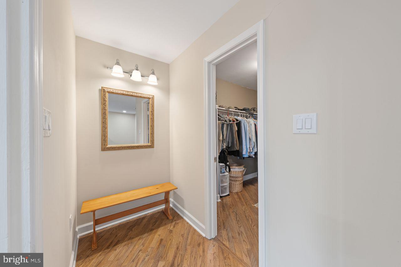 6367 Brampton Ct Property Photo 16