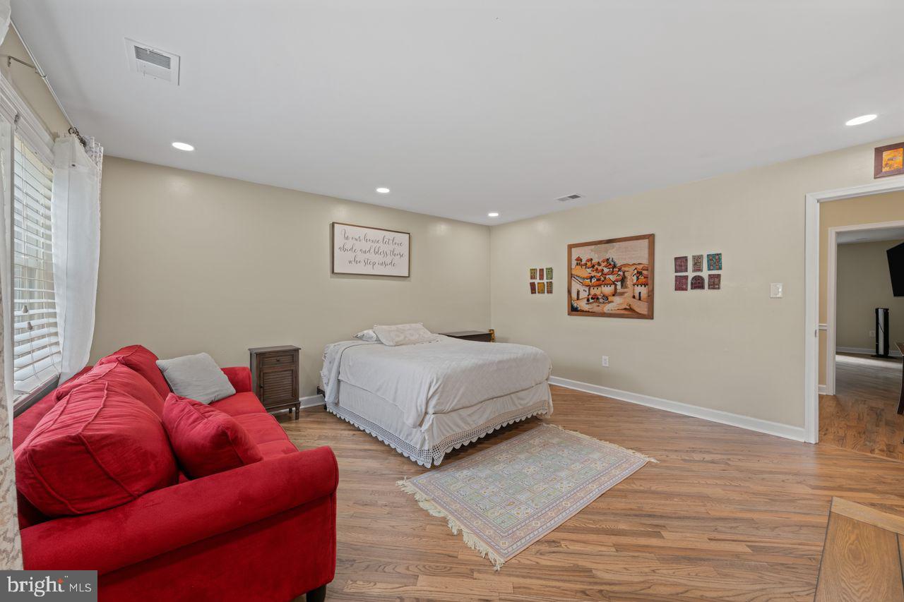 6367 Brampton Ct Property Photo 21