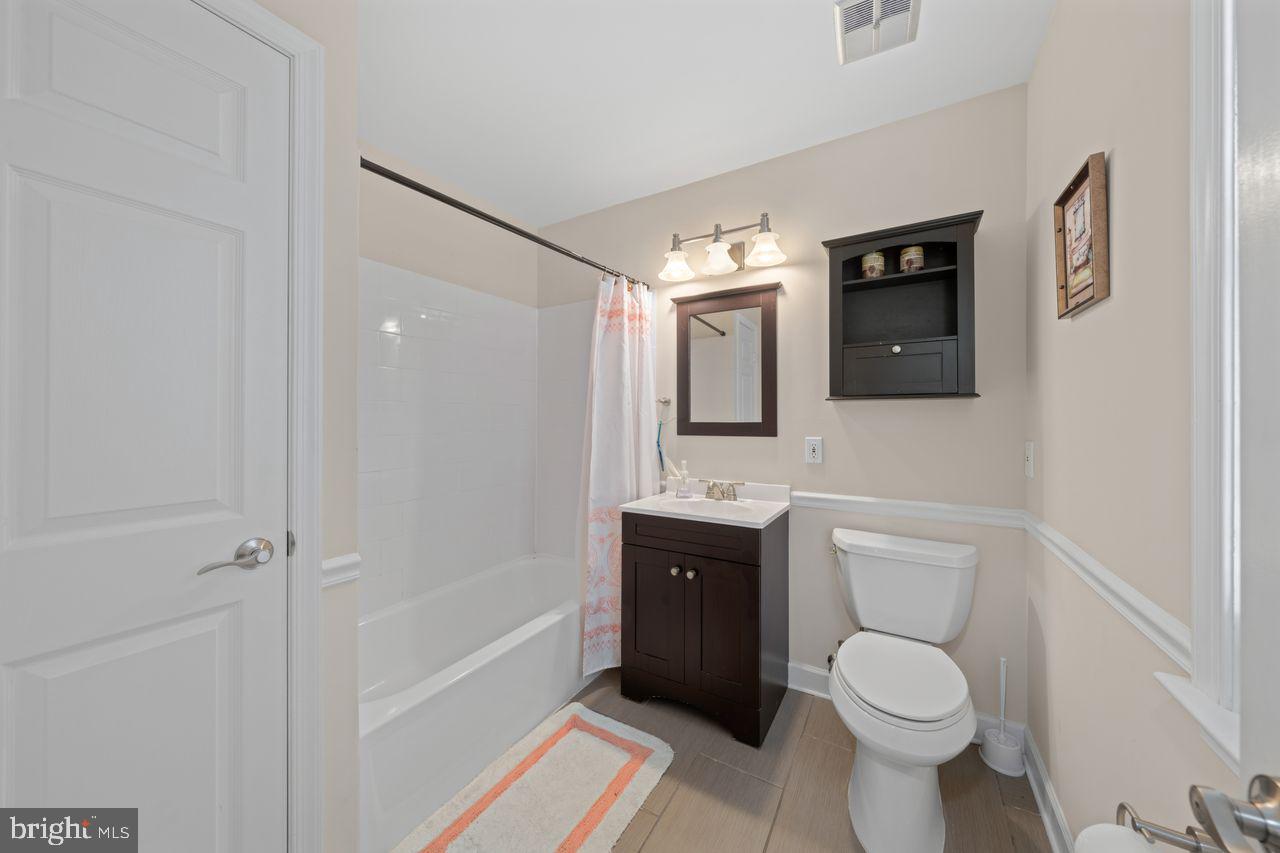 6367 Brampton Ct Property Photo 23