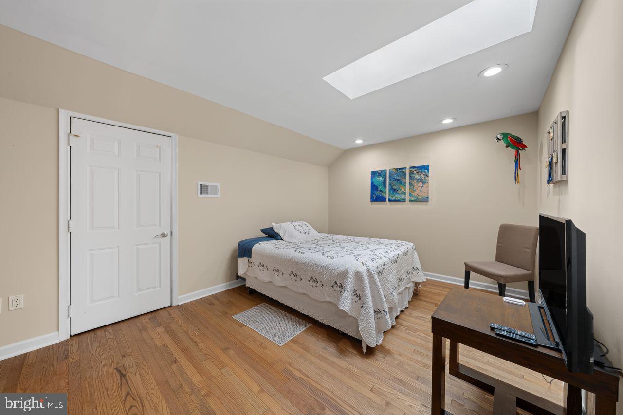 6367 Brampton Ct Property Photo 27