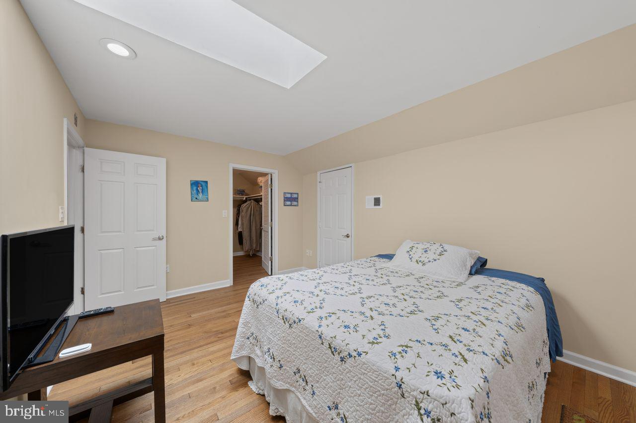 6367 Brampton Ct Property Photo 28