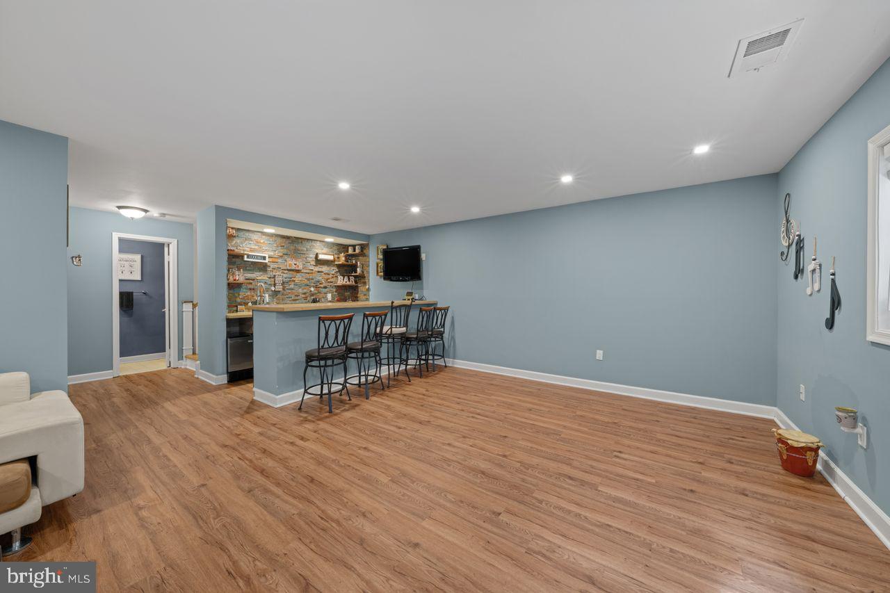 6367 Brampton Ct Property Photo 33