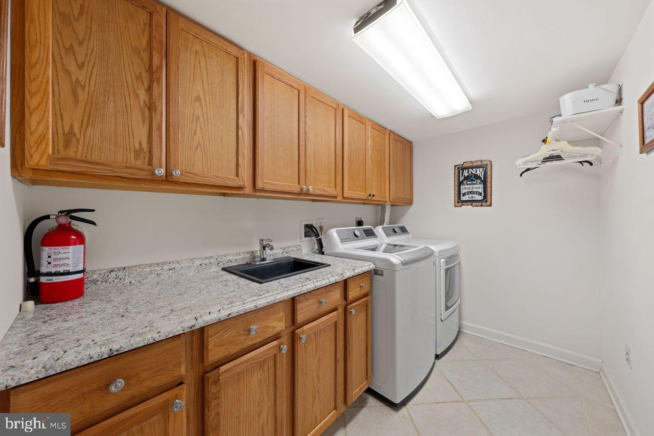 6367 Brampton Ct Property Photo 34