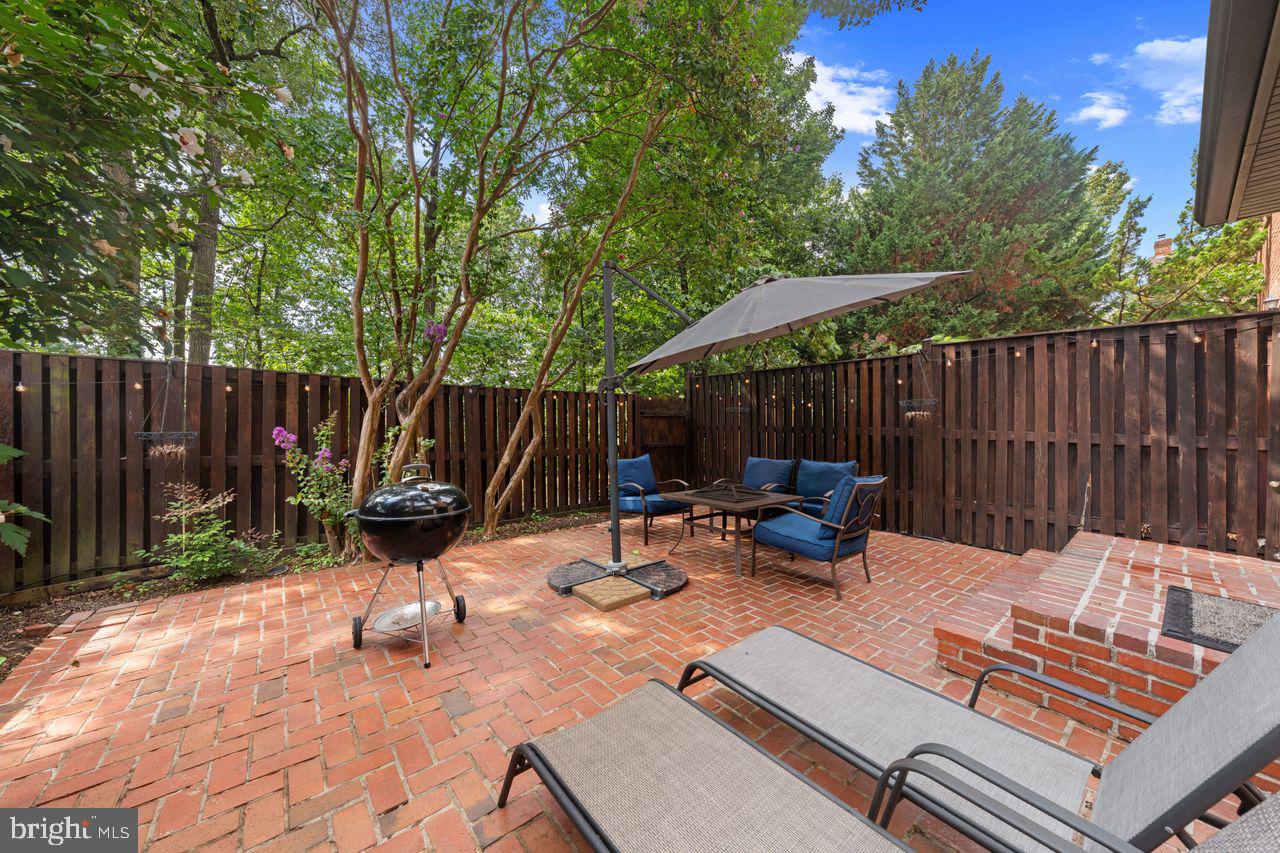 6367 Brampton Ct Property Photo 37