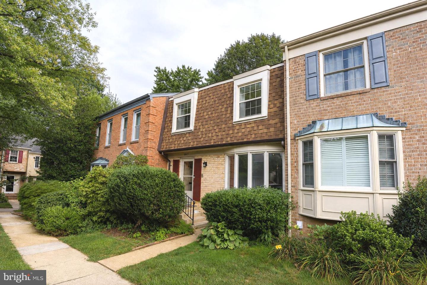6611 Rosecroft Pl Property Photo 1