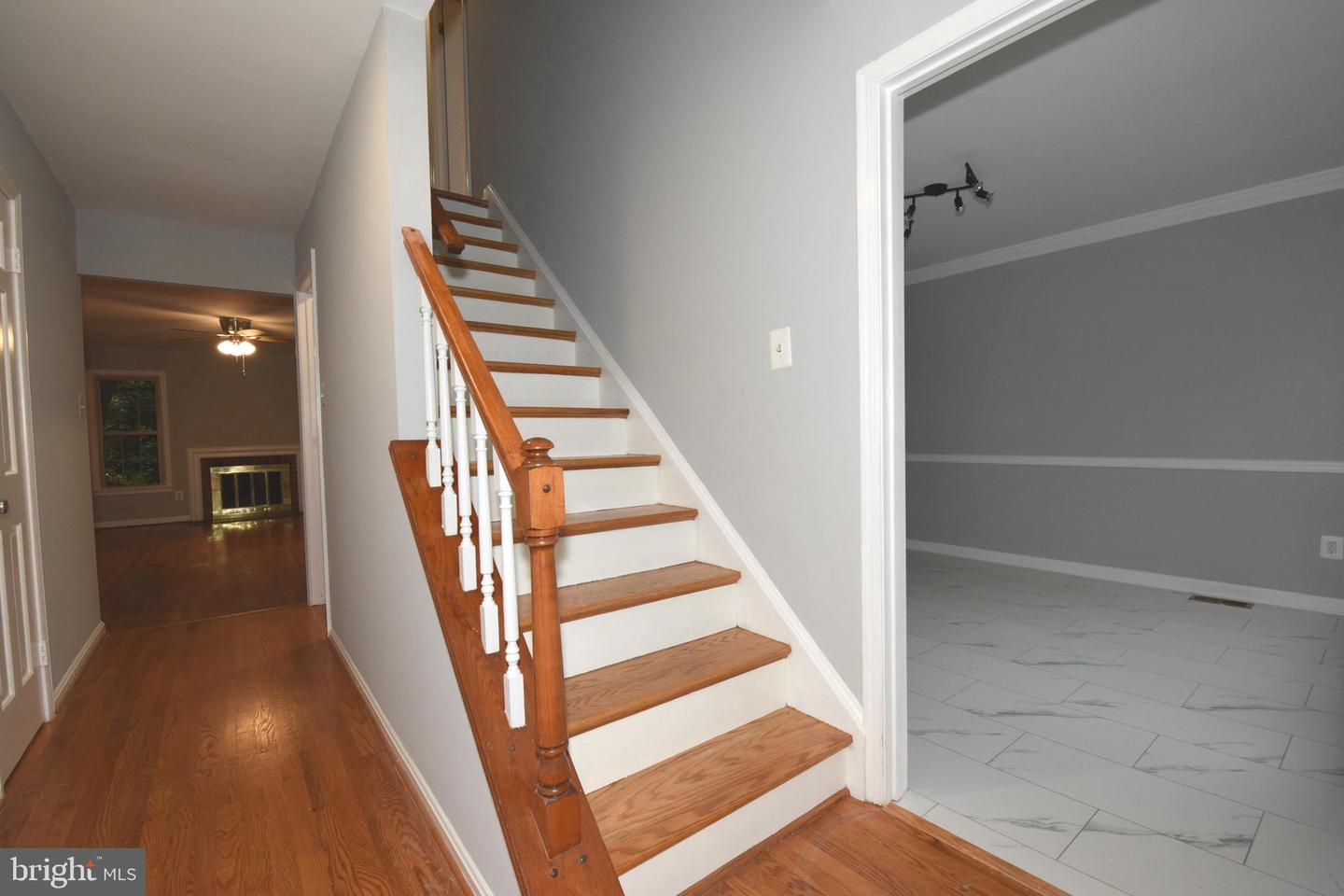 6611 Rosecroft Pl Property Photo 2