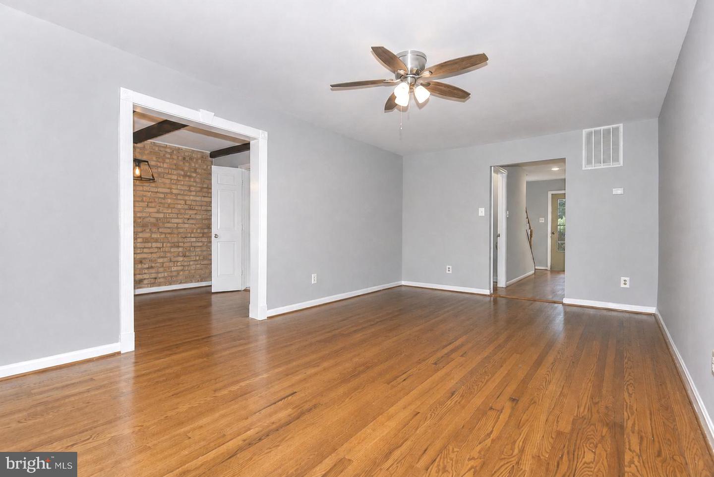 6611 Rosecroft Pl Property Photo 7