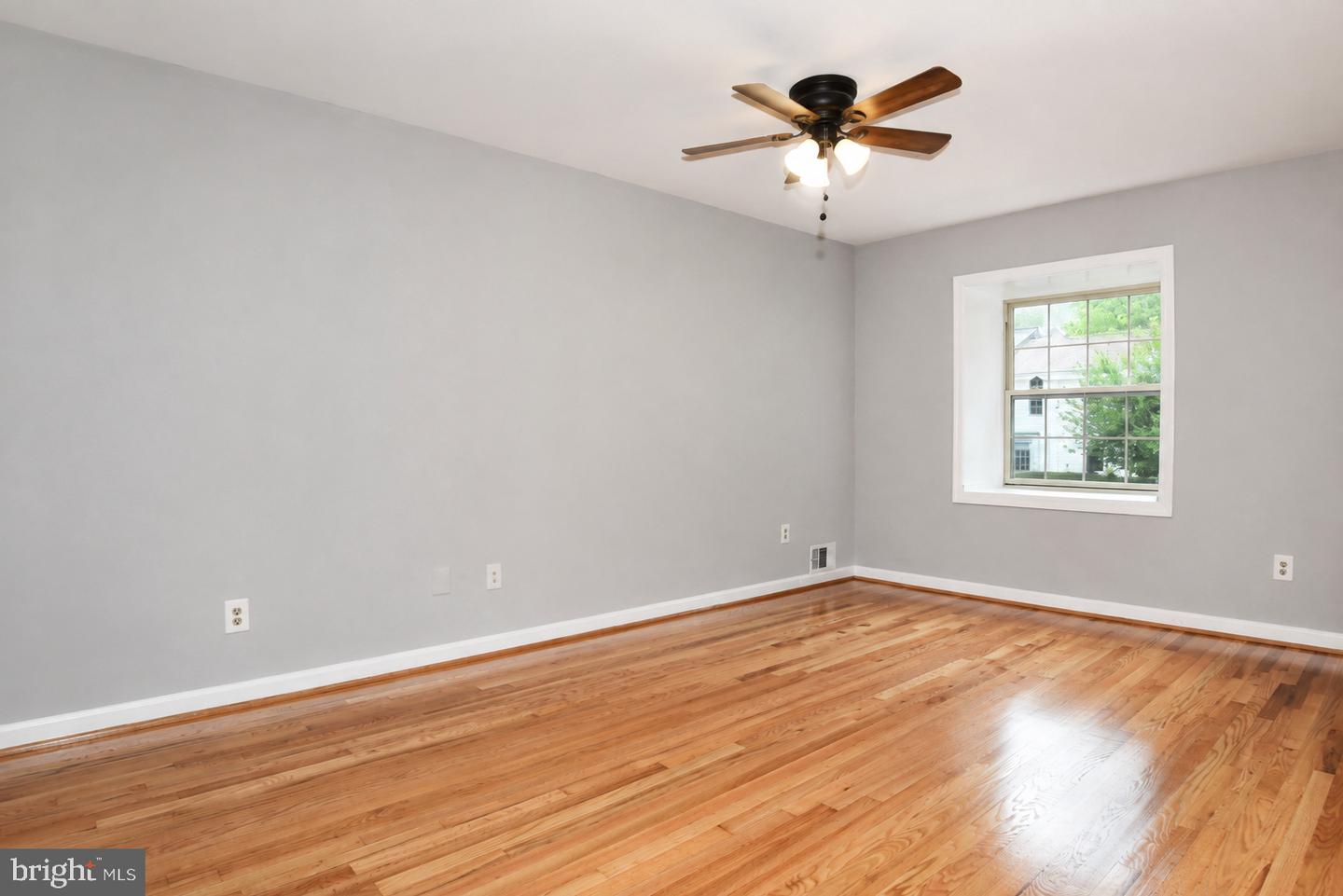 6611 Rosecroft Pl Property Photo 22