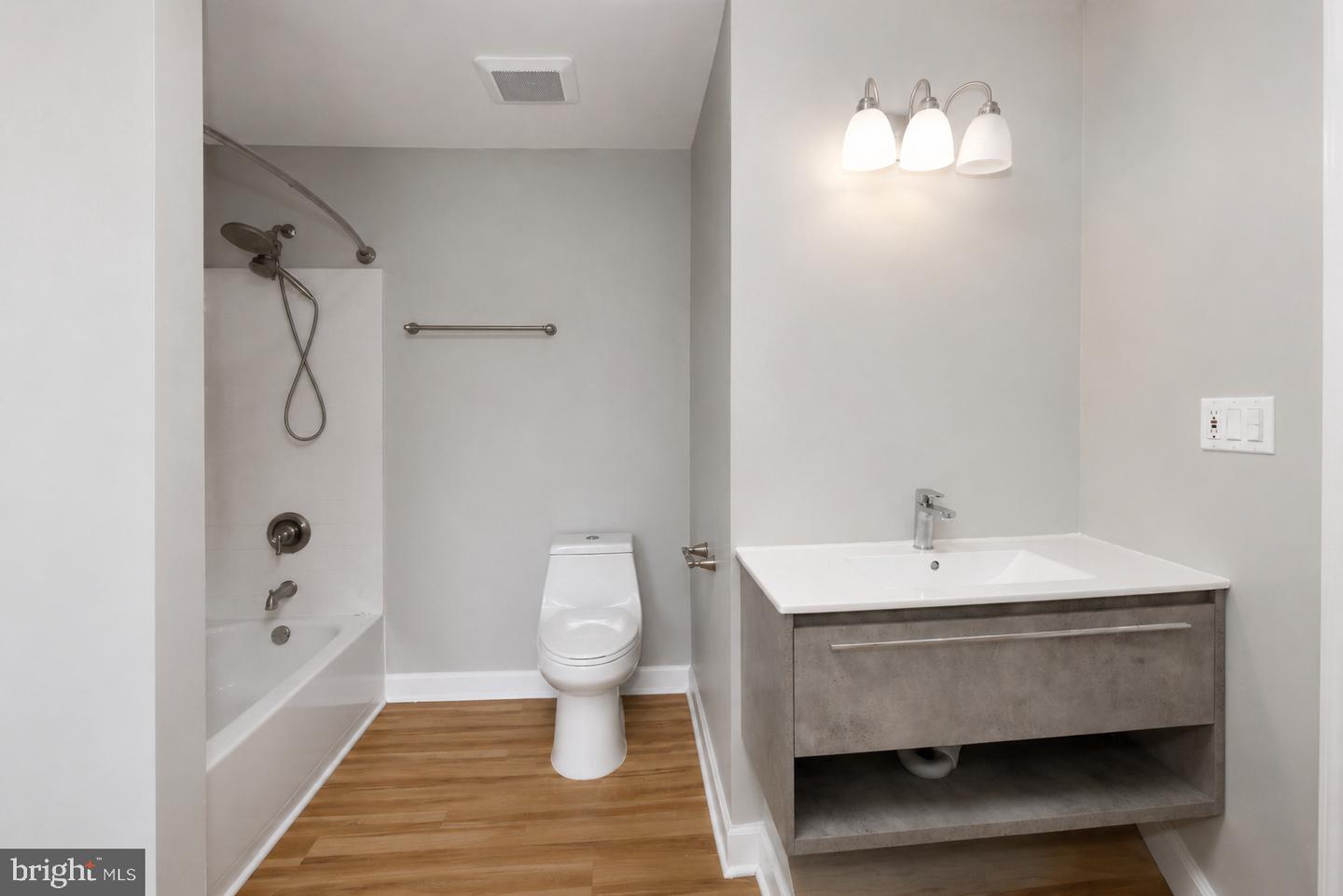 6611 Rosecroft Pl Property Photo 29