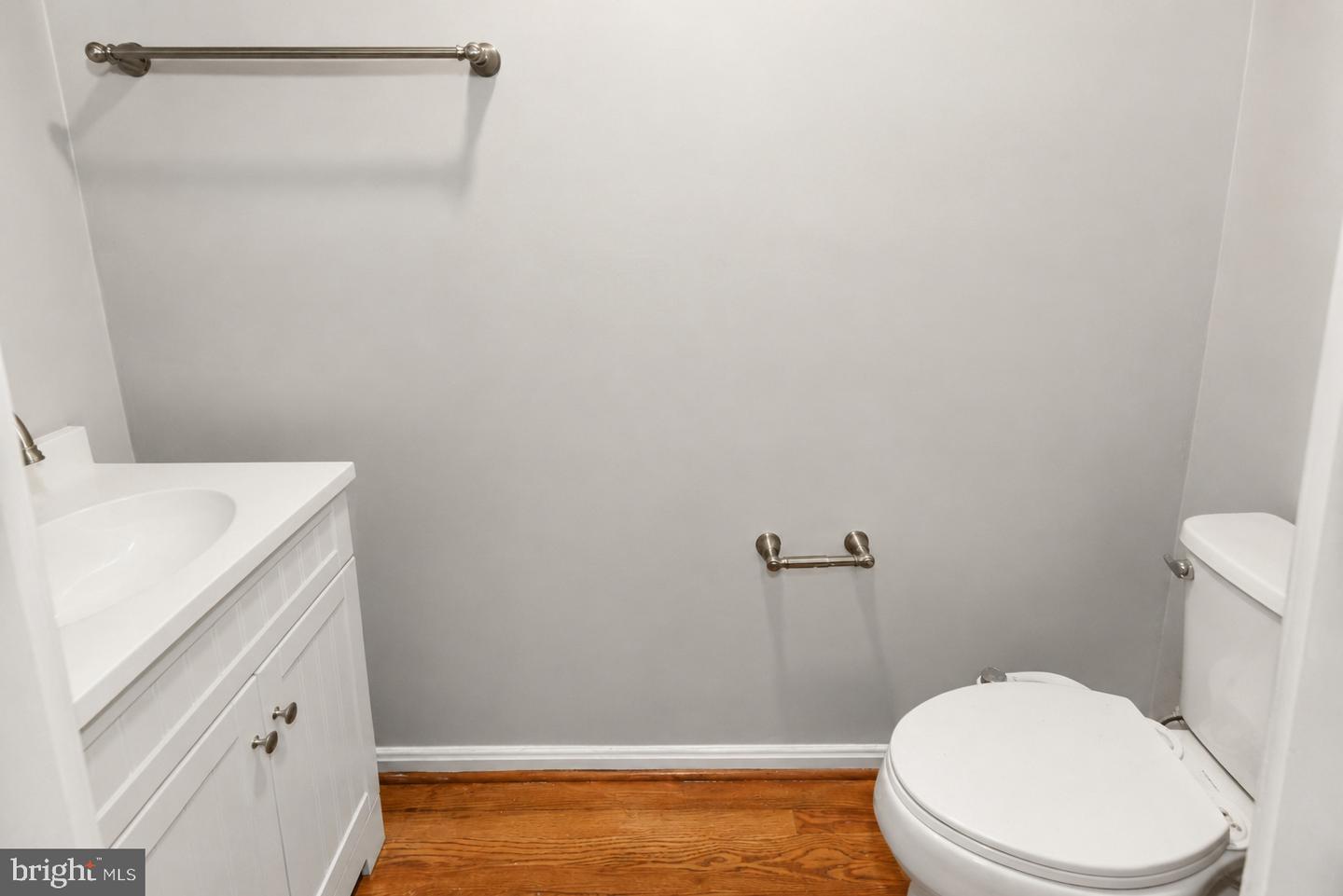 6611 Rosecroft Pl Property Photo 33