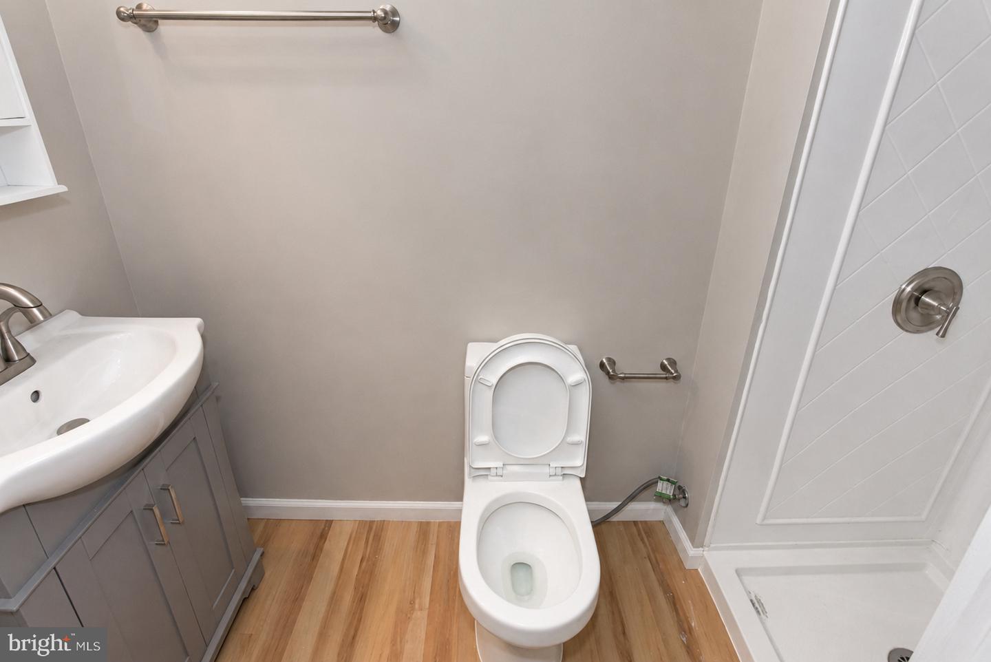 6611 Rosecroft Pl Property Photo 34