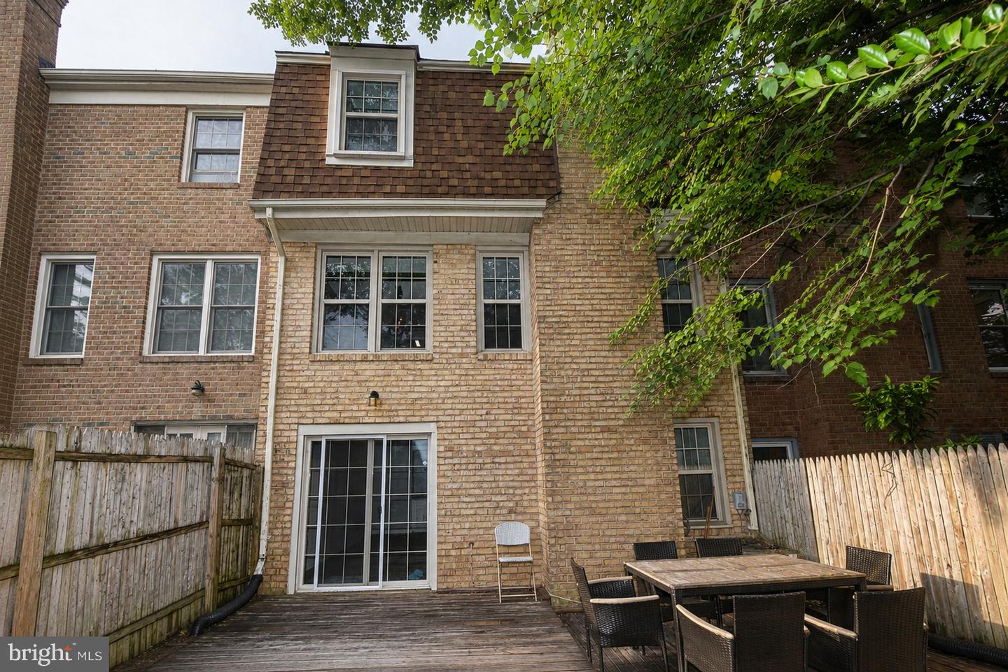 6611 Rosecroft Pl Property Photo 39
