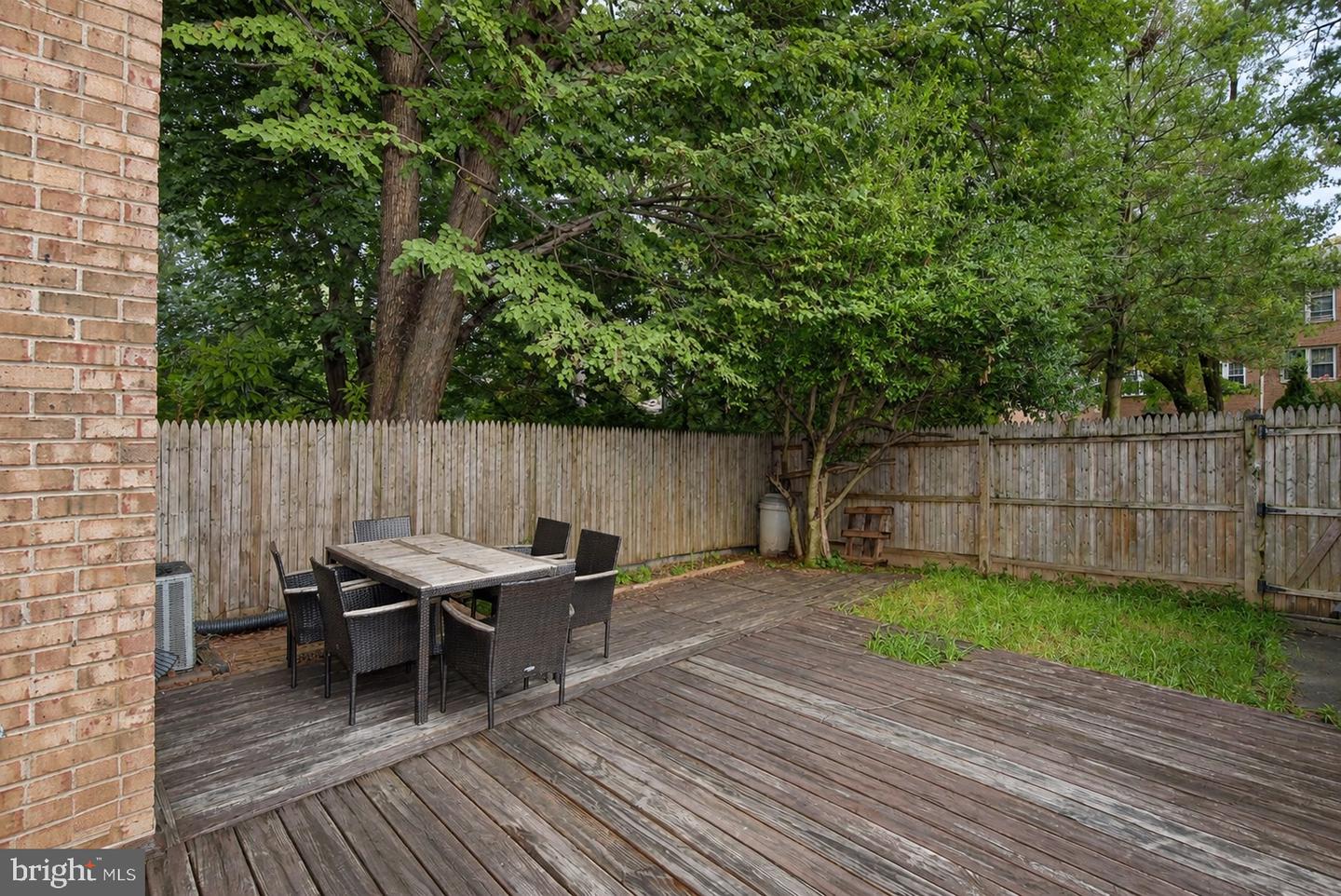 6611 Rosecroft Pl Property Photo 40