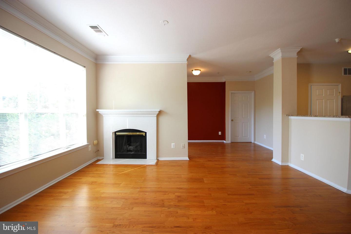 1550 Spring Gate Dr #8308 Property Photo 2