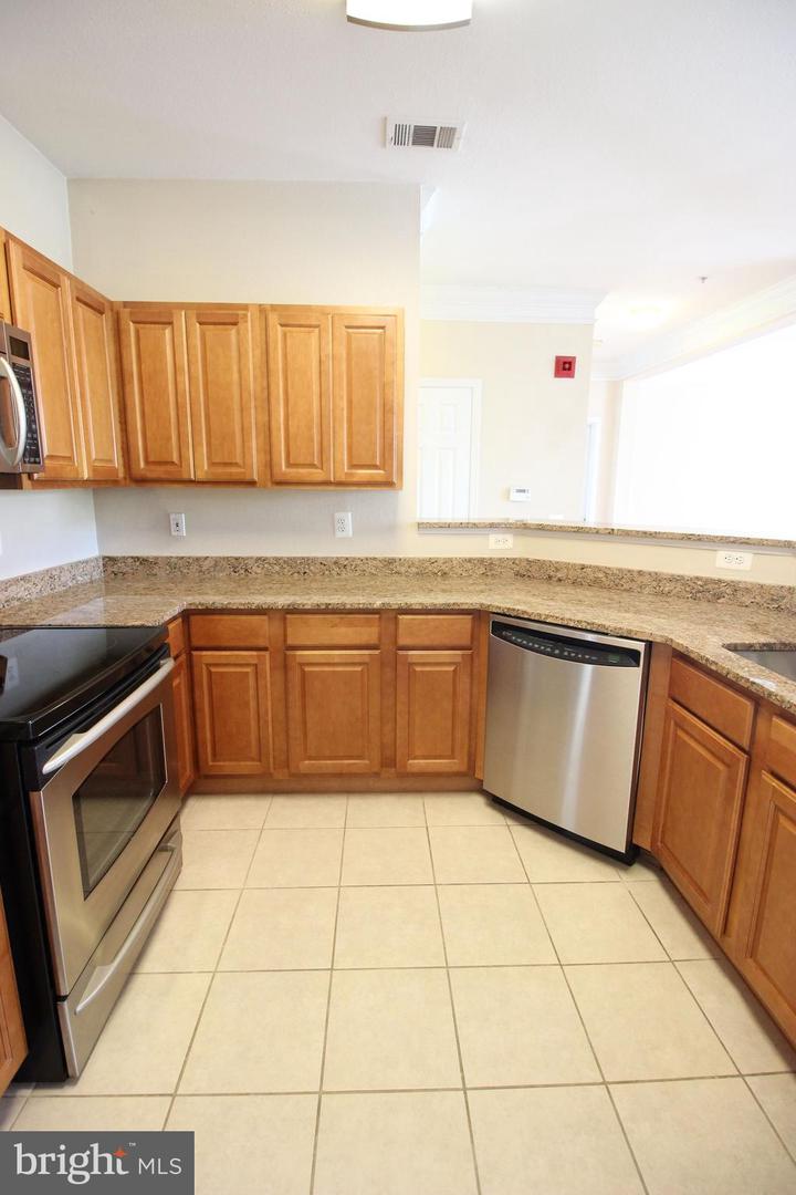 1550 Spring Gate Dr #8308 Property Photo 6