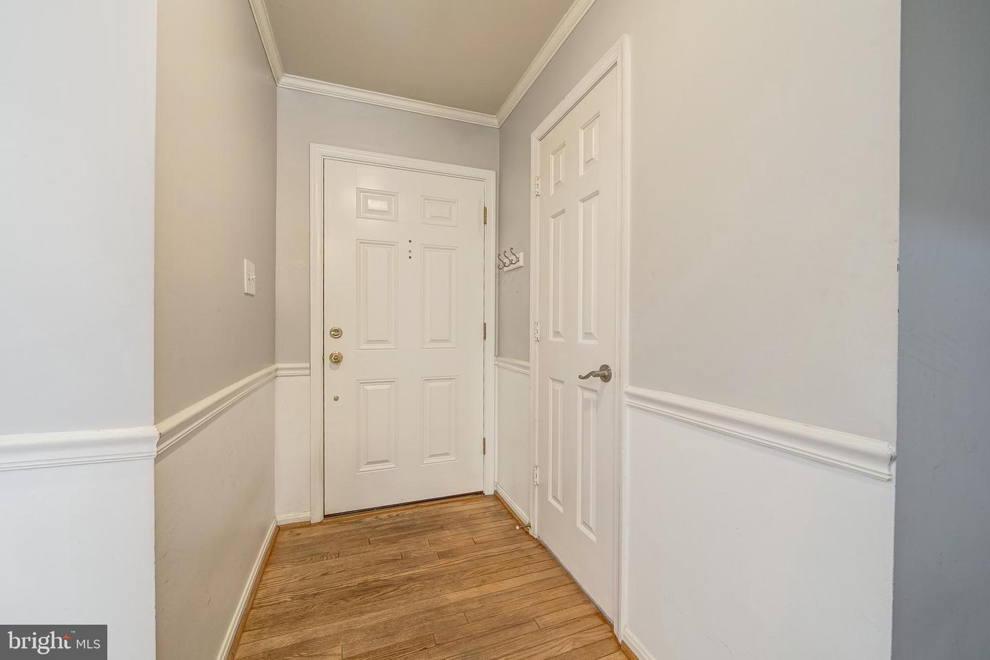 5465 Cheshire Meadows Way Property Photo 2