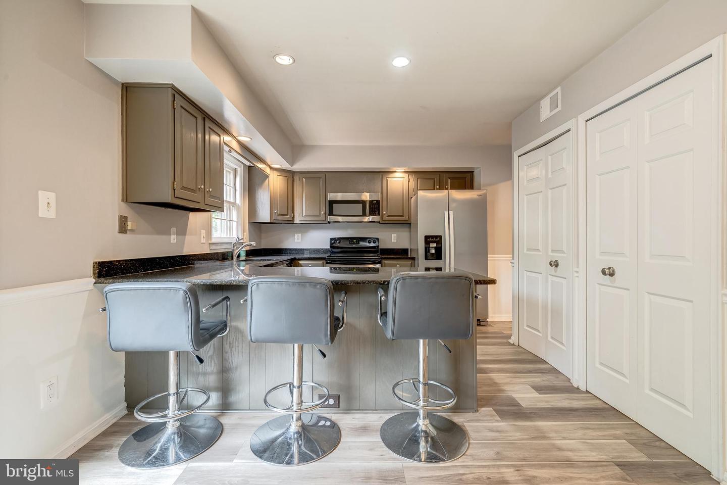 5465 Cheshire Meadows Way Property Photo 11