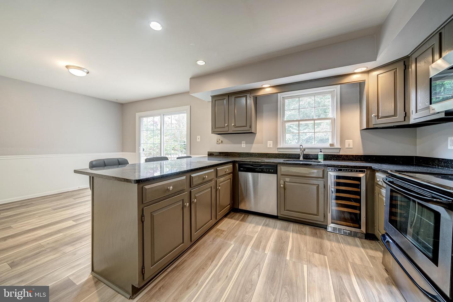 5465 Cheshire Meadows Way Property Photo 12