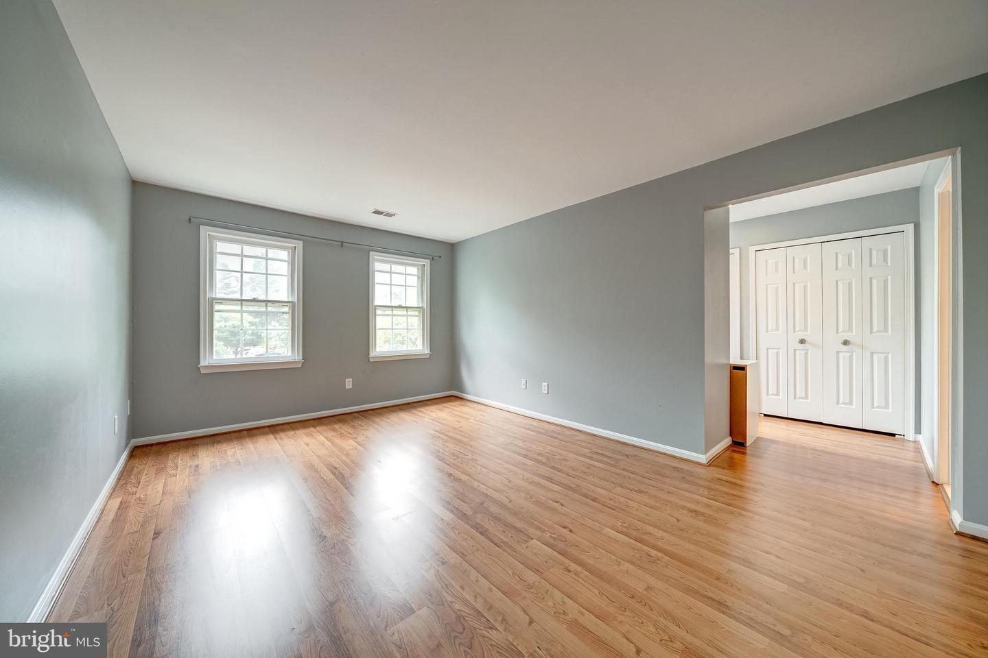 5465 Cheshire Meadows Way Property Photo 19