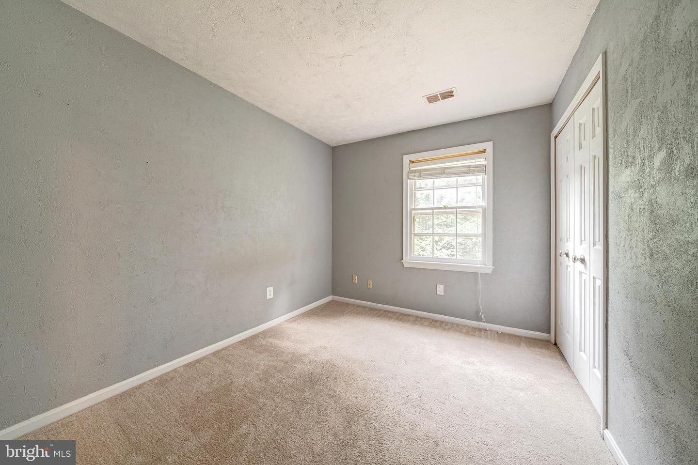 5465 Cheshire Meadows Way Property Photo 25