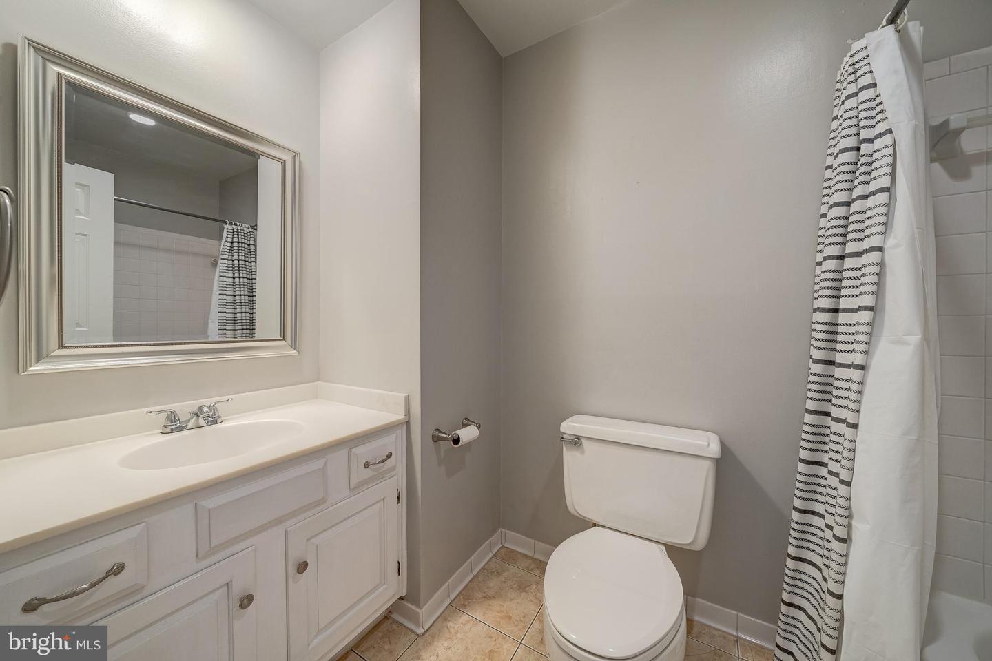 5465 Cheshire Meadows Way Property Photo 26