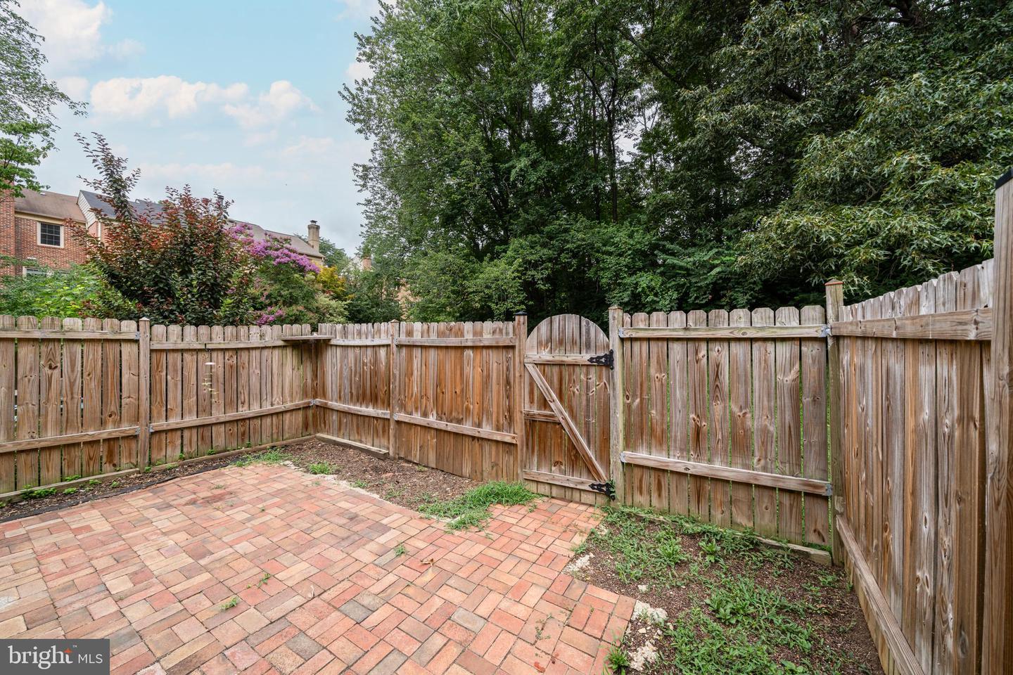 5465 Cheshire Meadows Way Property Photo 33