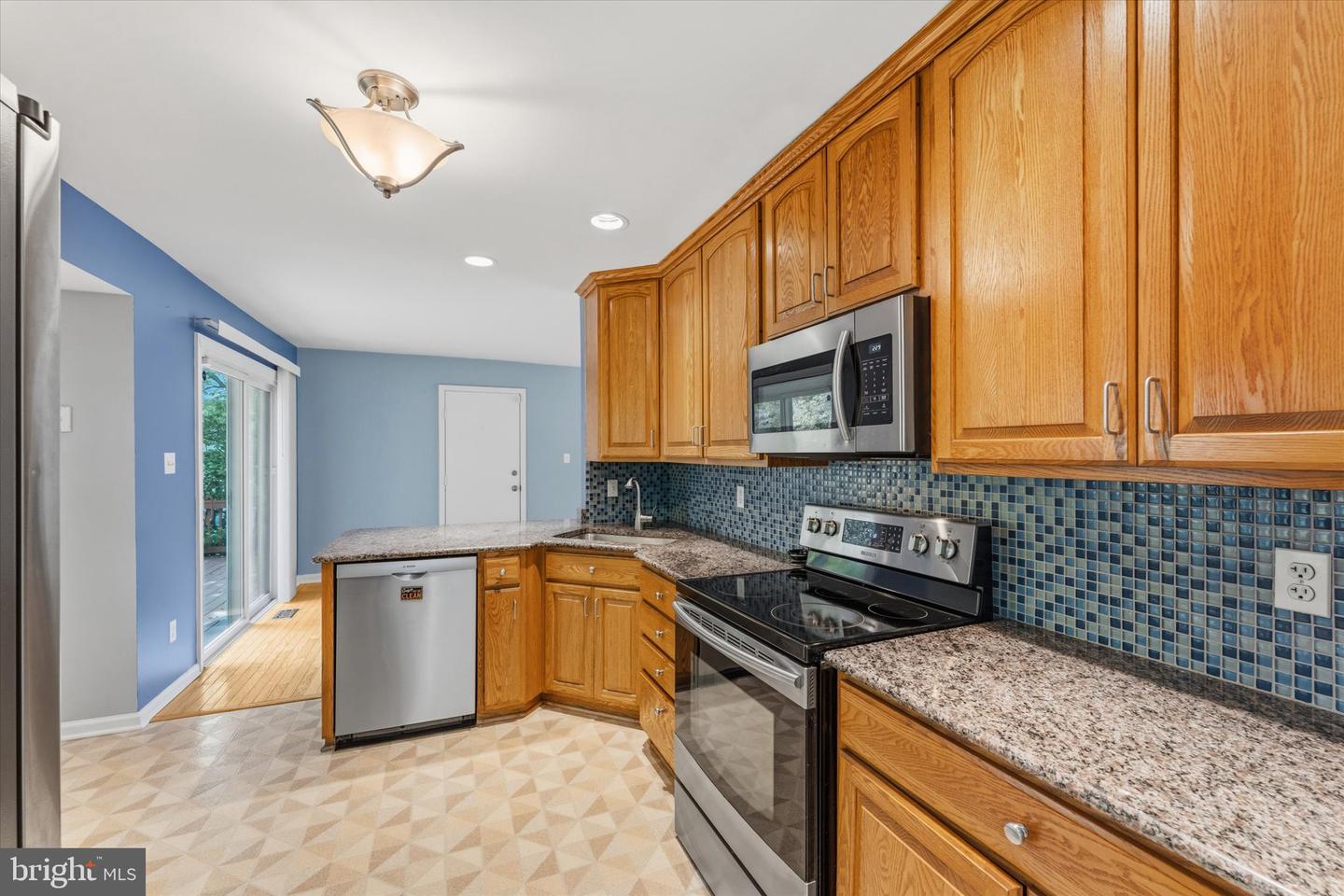 1465 Kingstream Dr Property Photo 17