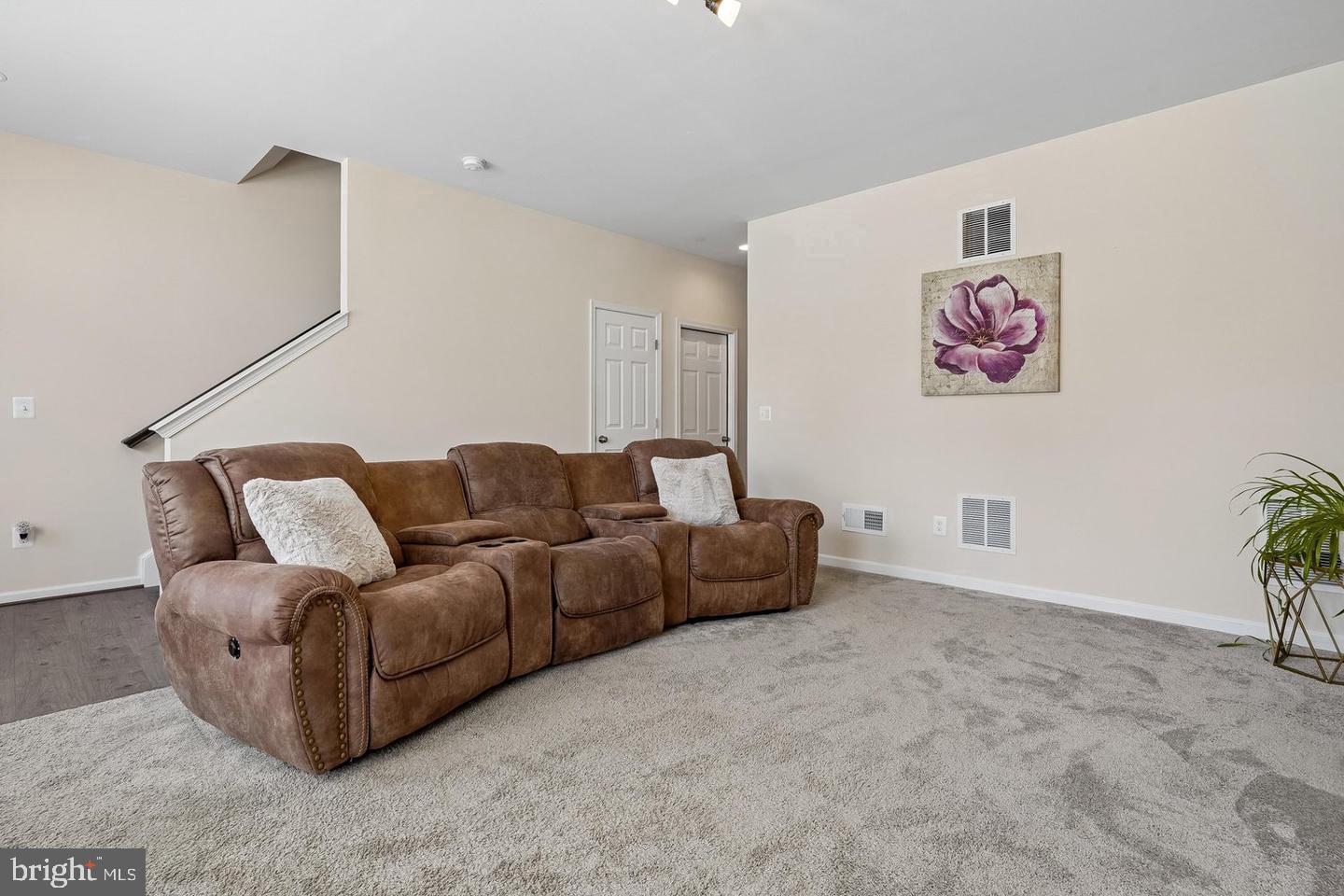 8358 Sallyport St Property Photo 7
