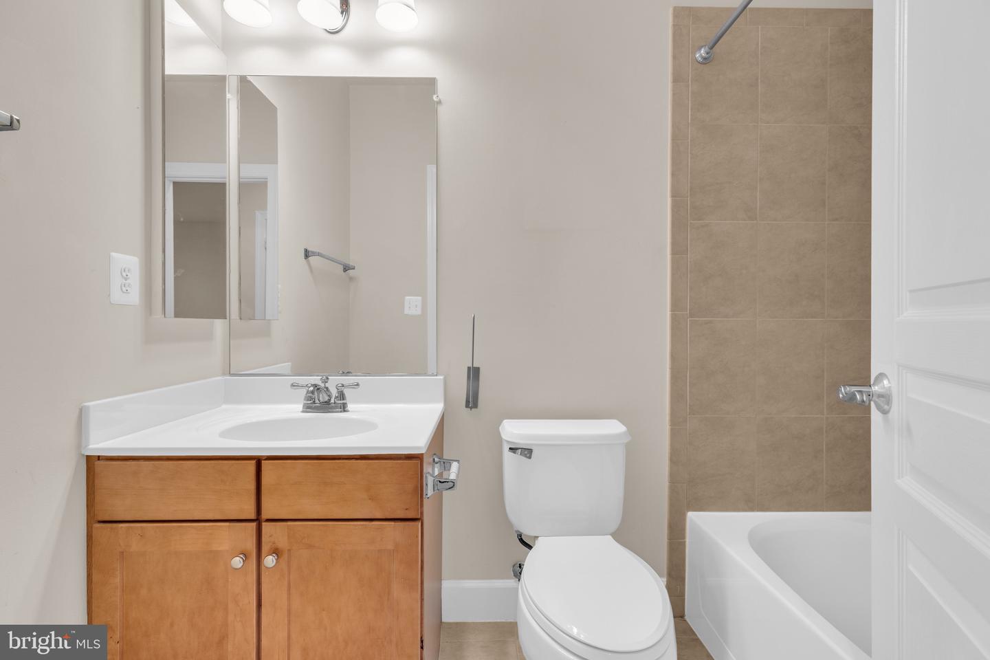 12213 Silver Cypress Ter Property Photo 32