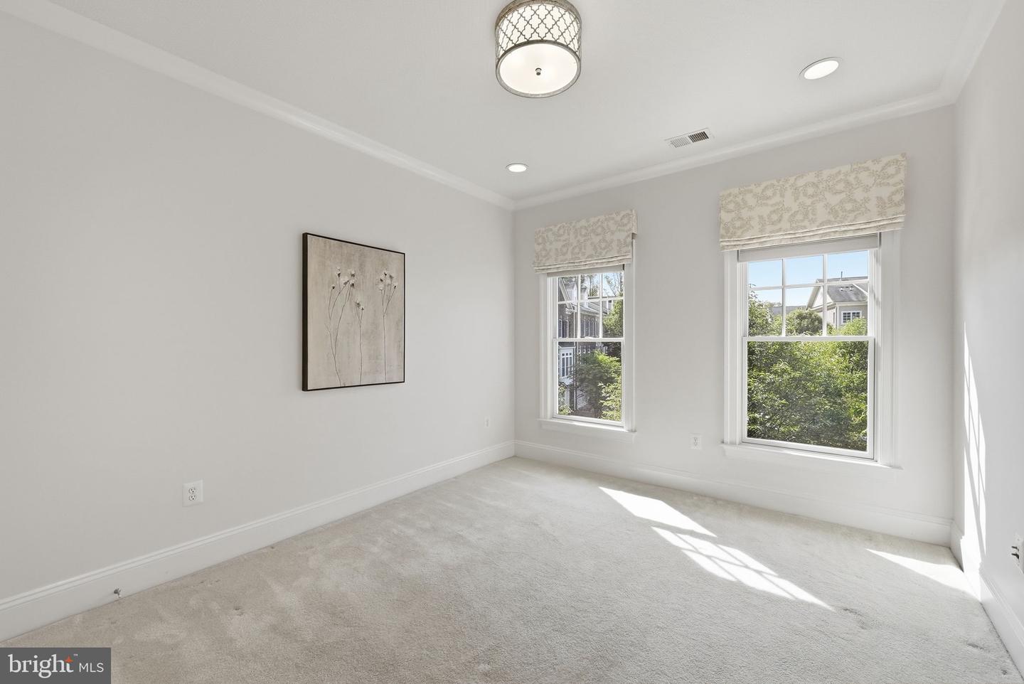 6734 Darrells Grant Pl Property Photo 15