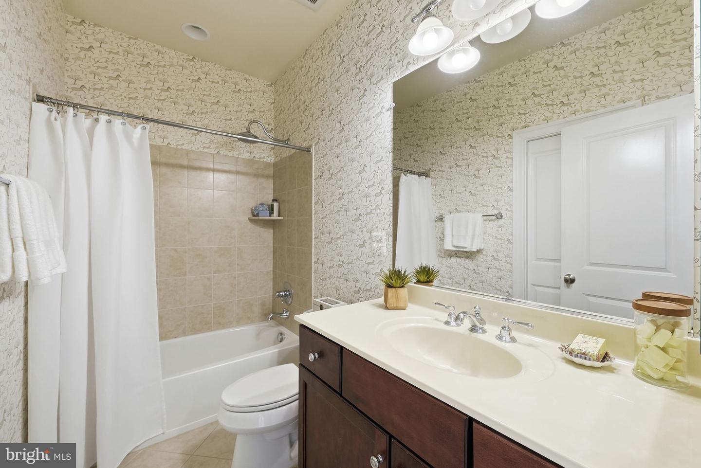 6734 Darrells Grant Pl Property Photo 18