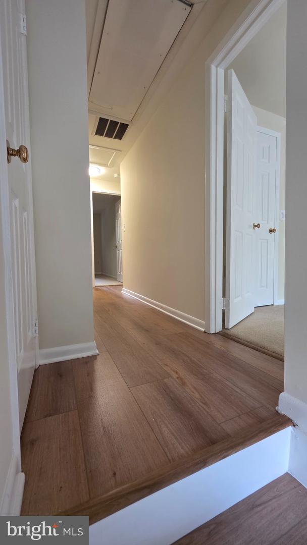 5964 Clerkenwell Ct Property Photo 5