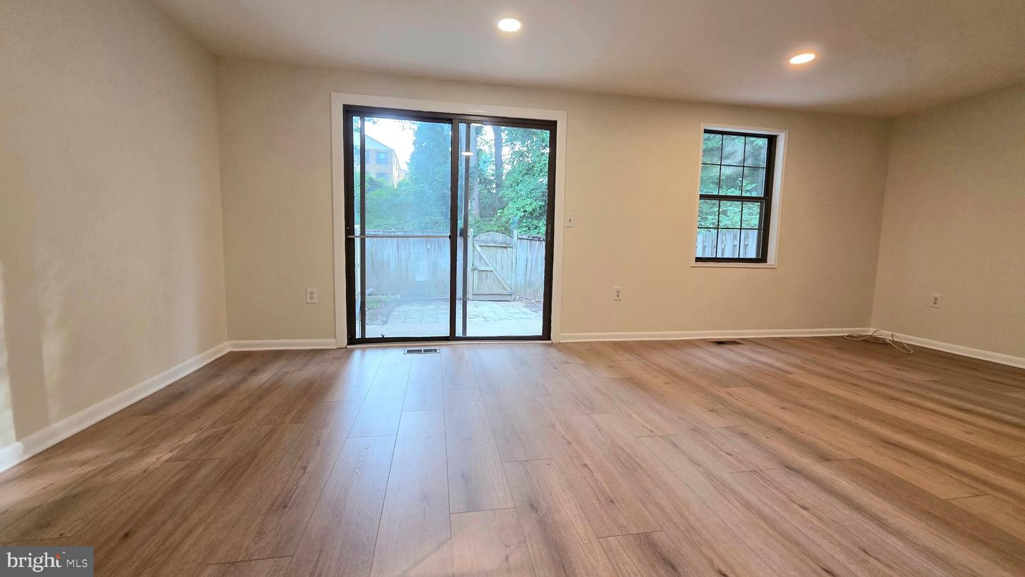 5964 Clerkenwell Ct Property Photo 10