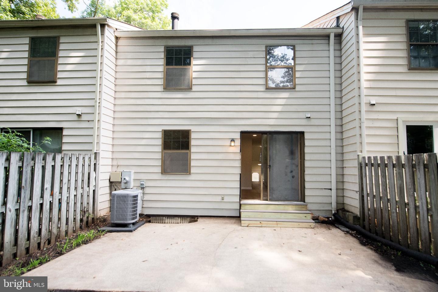5964 Clerkenwell Ct Property Photo 12