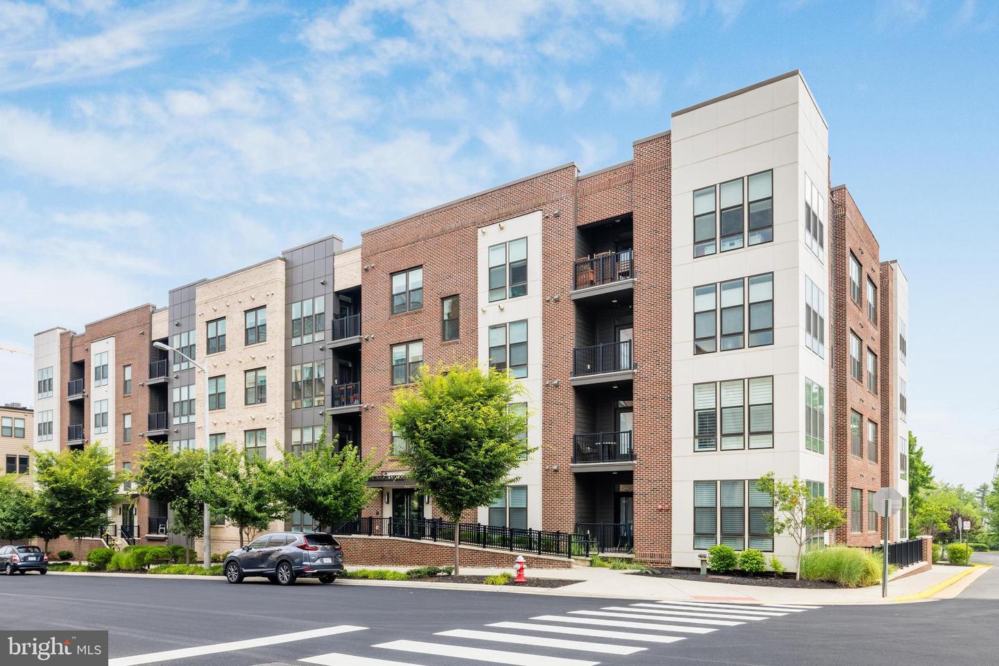 11200 RESTON STATION BLVD #502 Property Photo 1