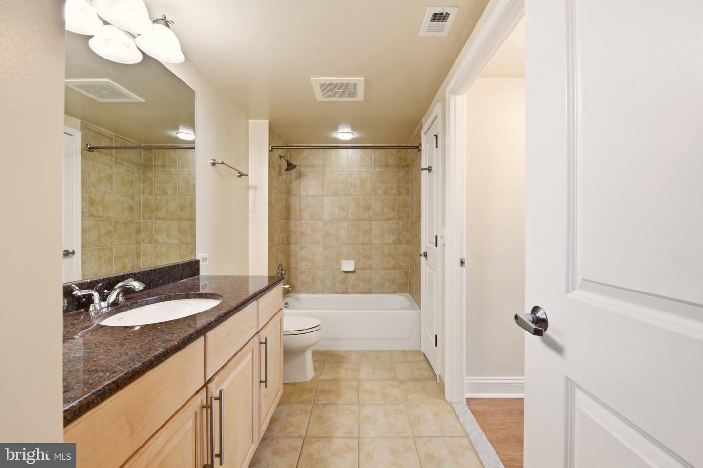 11760 Sunrise Valley Dr #509 Property Photo 18