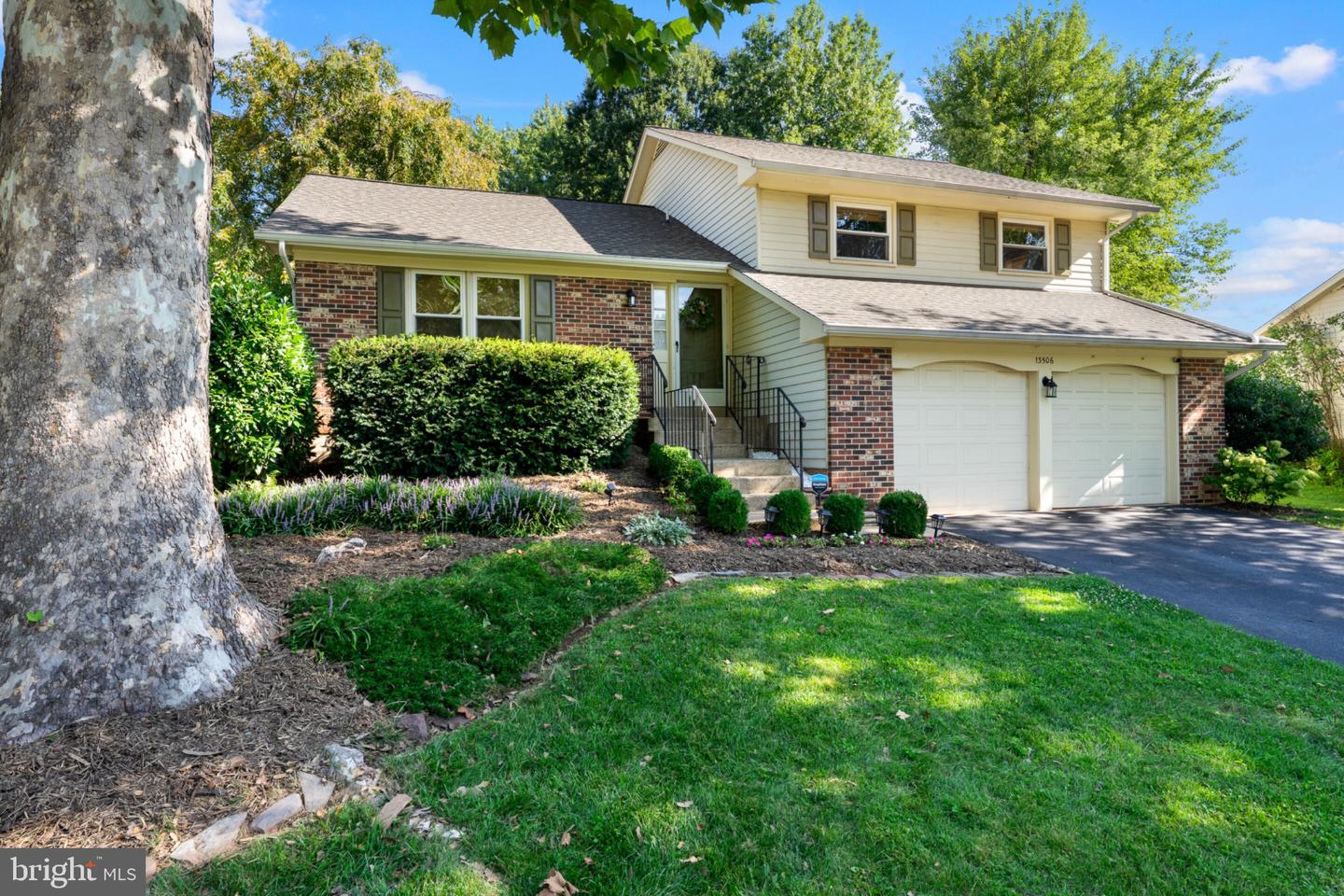 13506 Glendundee Dr Property Photo 1
