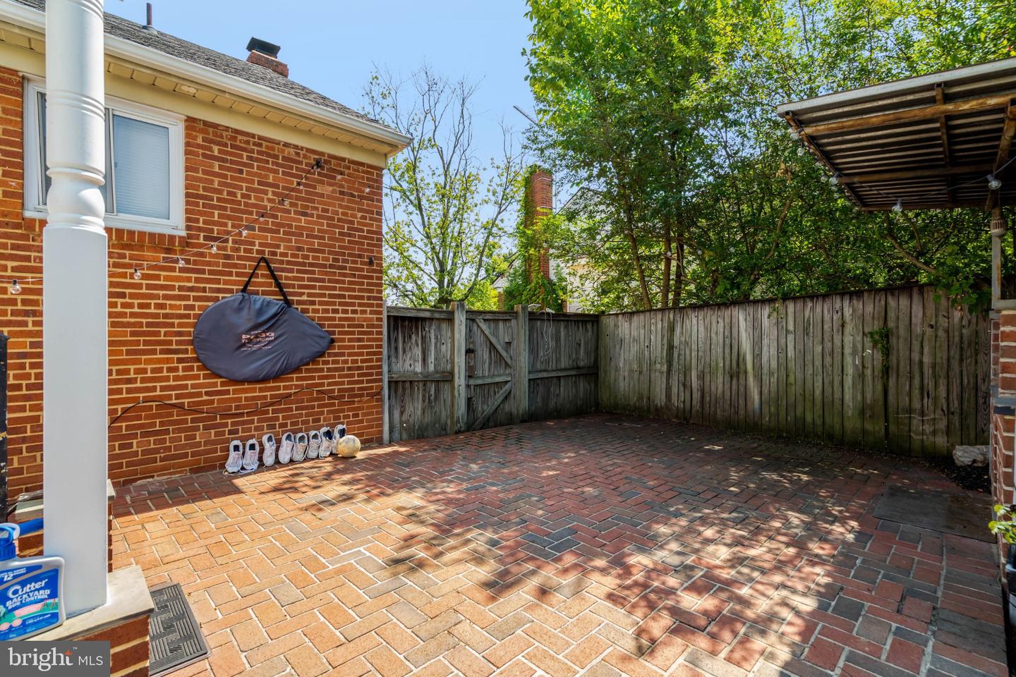 6010 Frederick St Property Photo 6