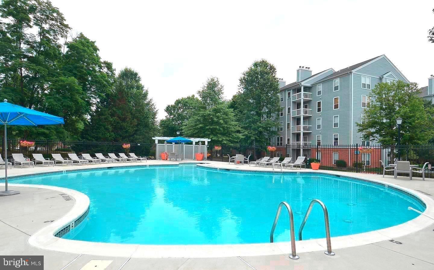 3179 Summit Square Dr #2-e6 Property Photo 27