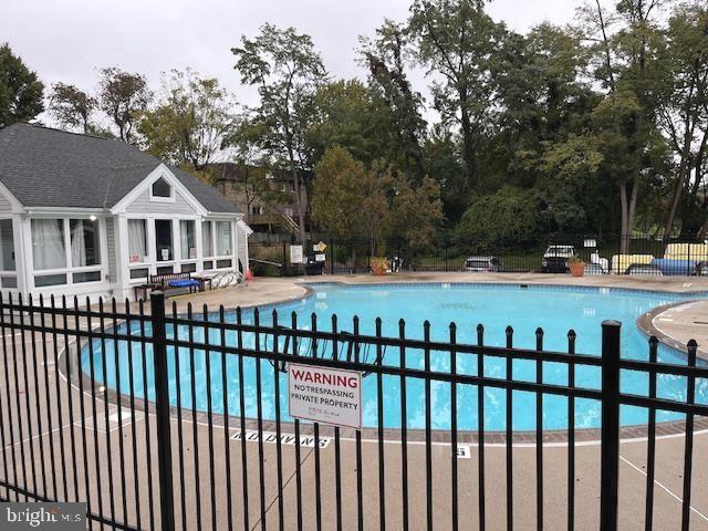 3179 Summit Square Dr #2-e6 Property Photo 30