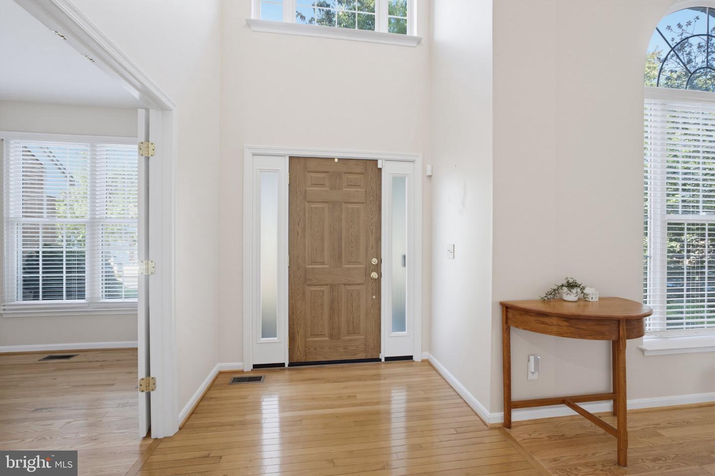3852 Barcroft Ln Property Photo 10