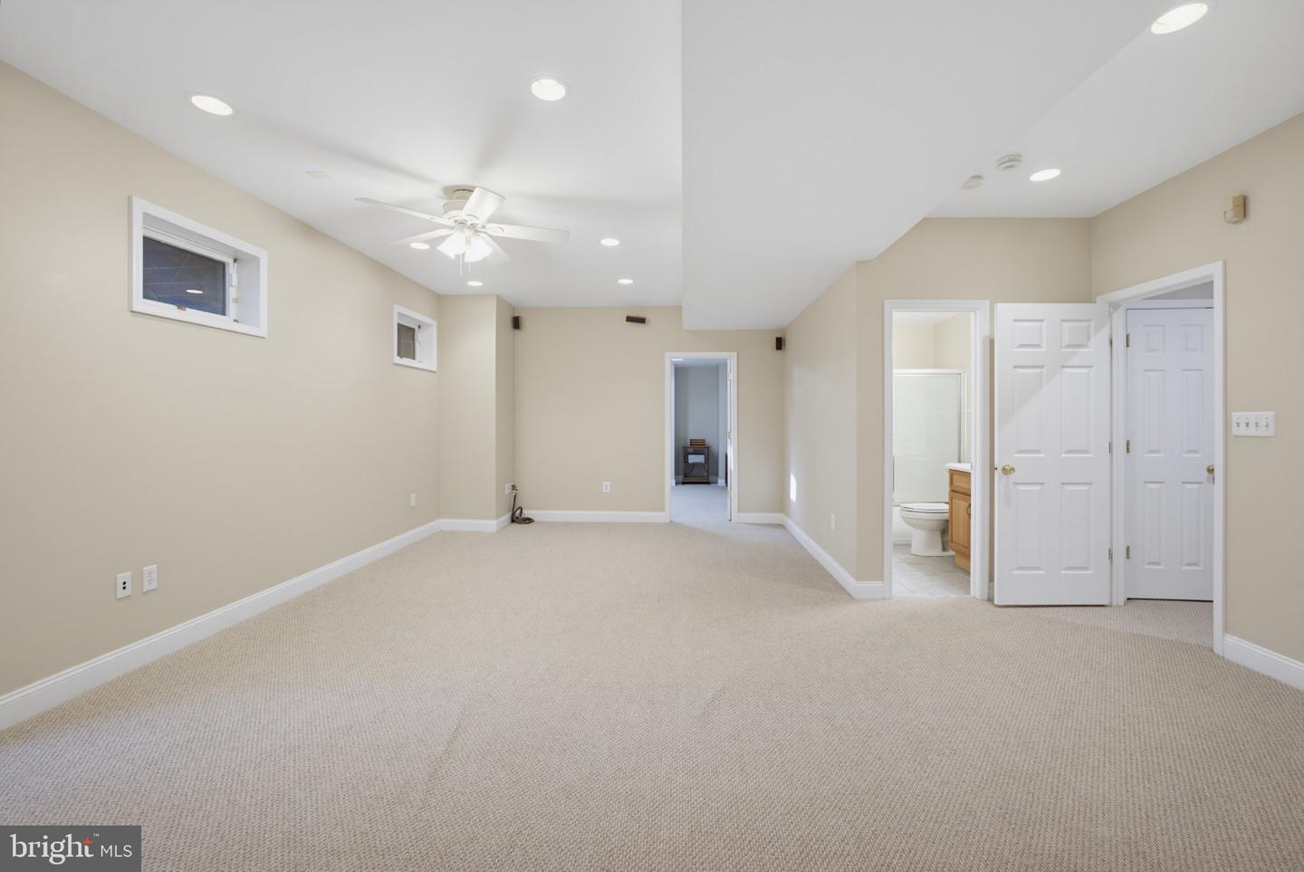 3852 Barcroft Ln Property Photo 46