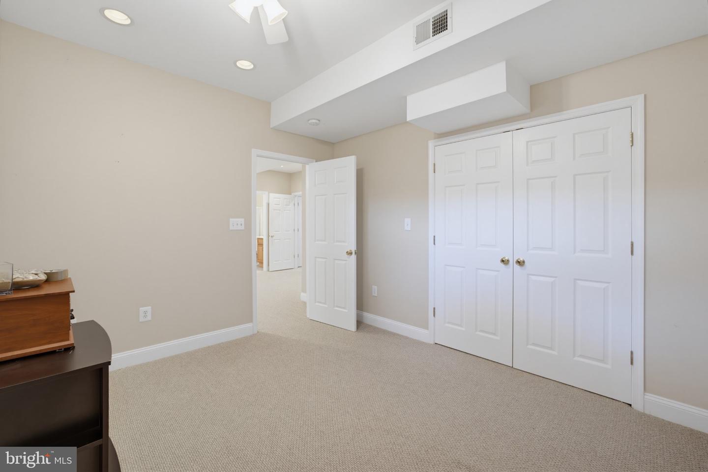 3852 Barcroft Ln Property Photo 49