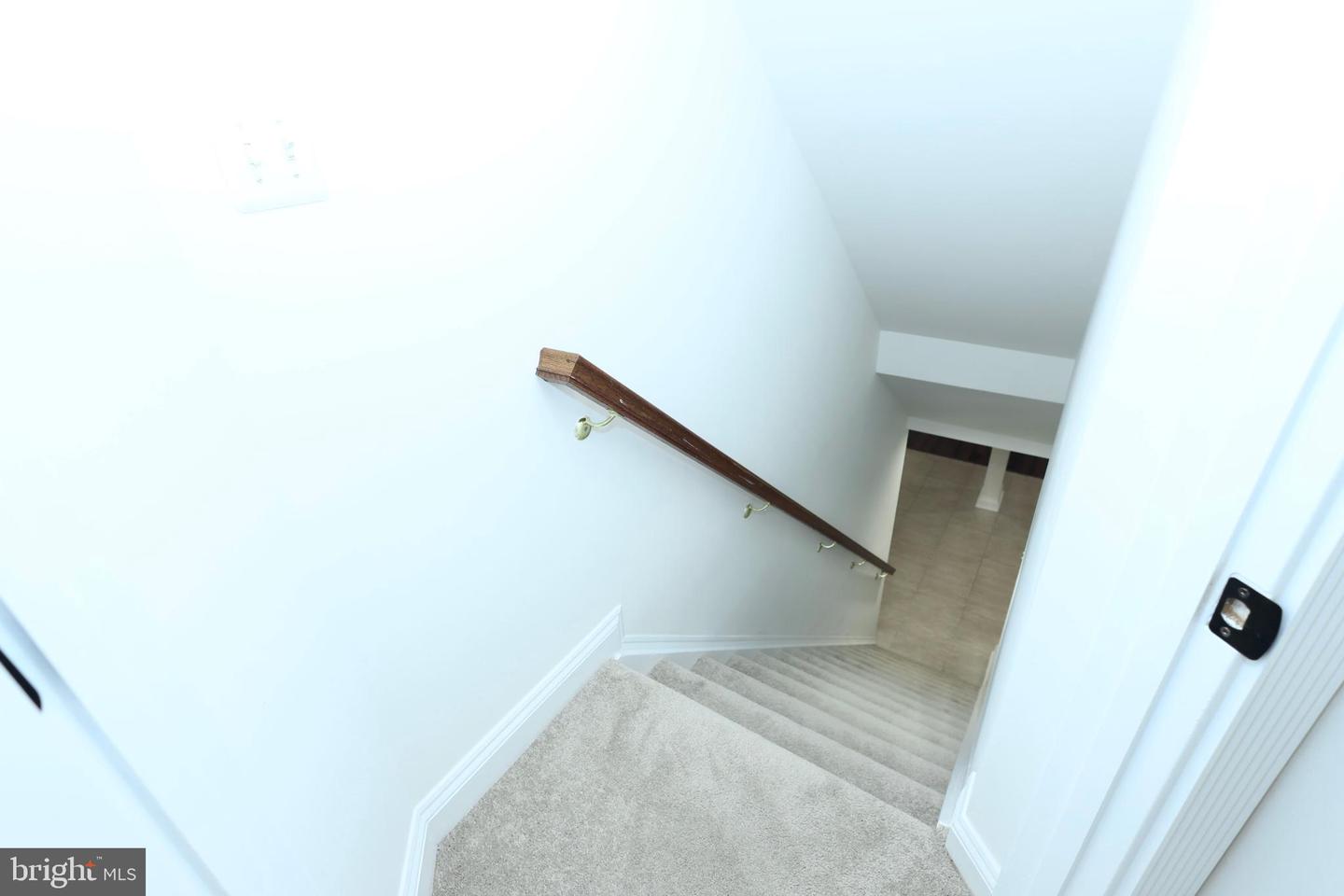 6403 Burke Woods Dr Property Photo 64