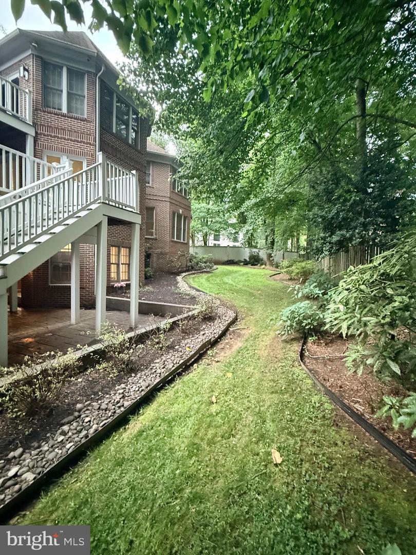 6403 Burke Woods Dr Property Photo 83