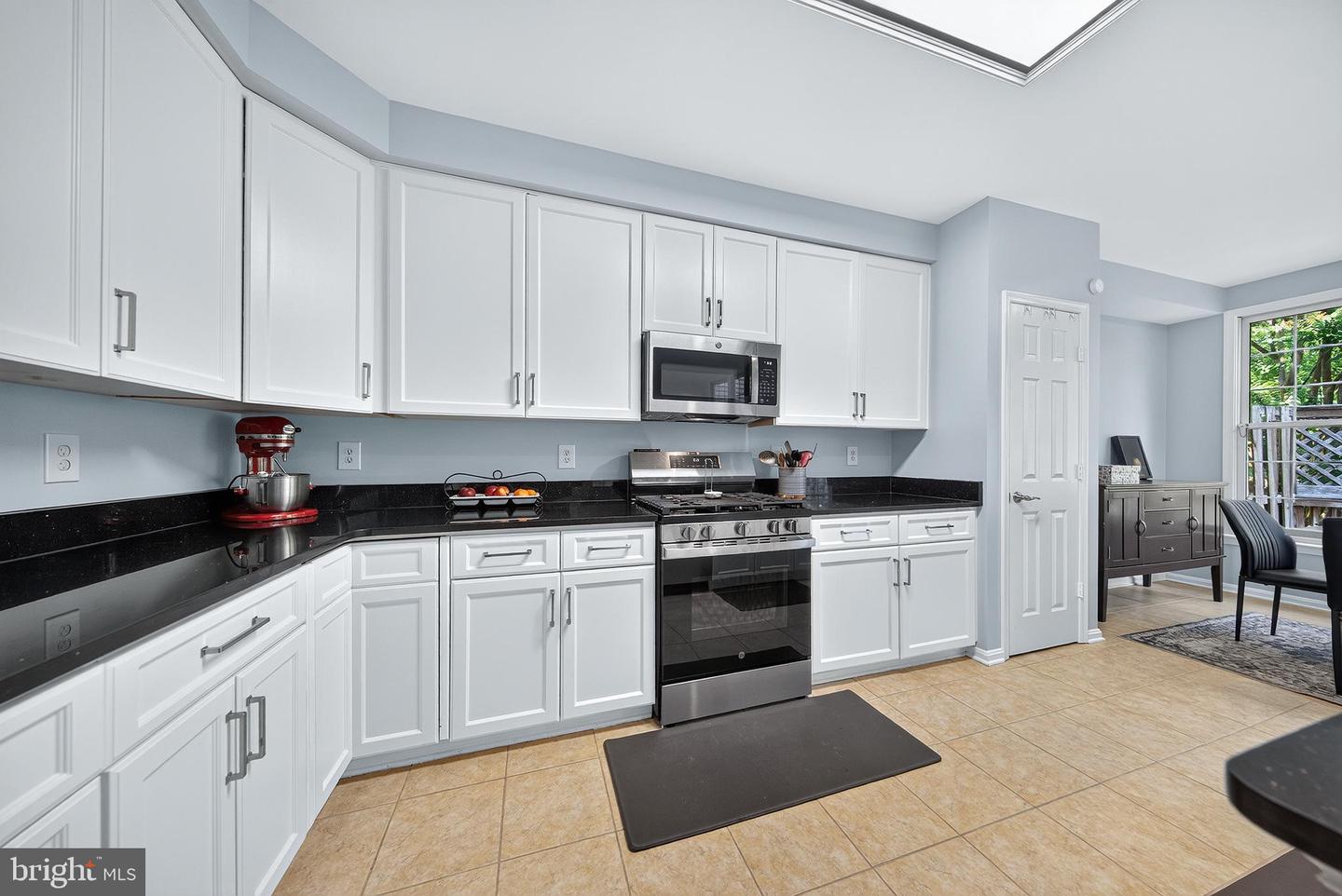 6240 Windham Hill Run Property Photo 8